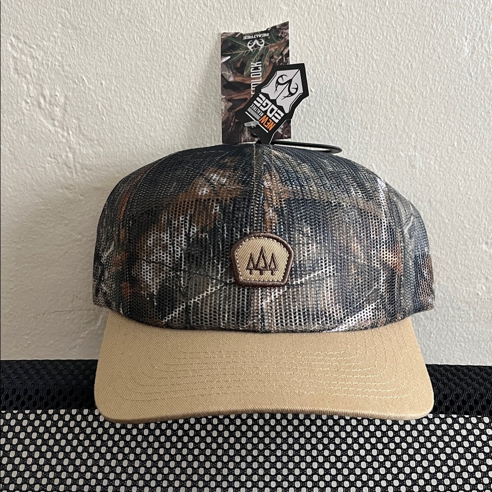 Camo Trucker Hat Mesh Tan Brim Snapback Raghorn Hemlock Hat Co NWT Realtree